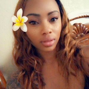 Meet your Posher, Chanel